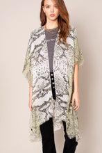 Load image into Gallery viewer, Python Print Kimono