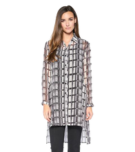 Load image into Gallery viewer, Leaning In Tunic
