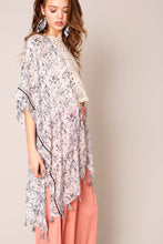 Load image into Gallery viewer, Multi Color Print Tassels Kimono
