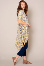 Load image into Gallery viewer, Multi Color Print Tassels Kimono
