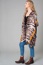 Load image into Gallery viewer, Tiger Print Stripe Border Cozy Kimono

